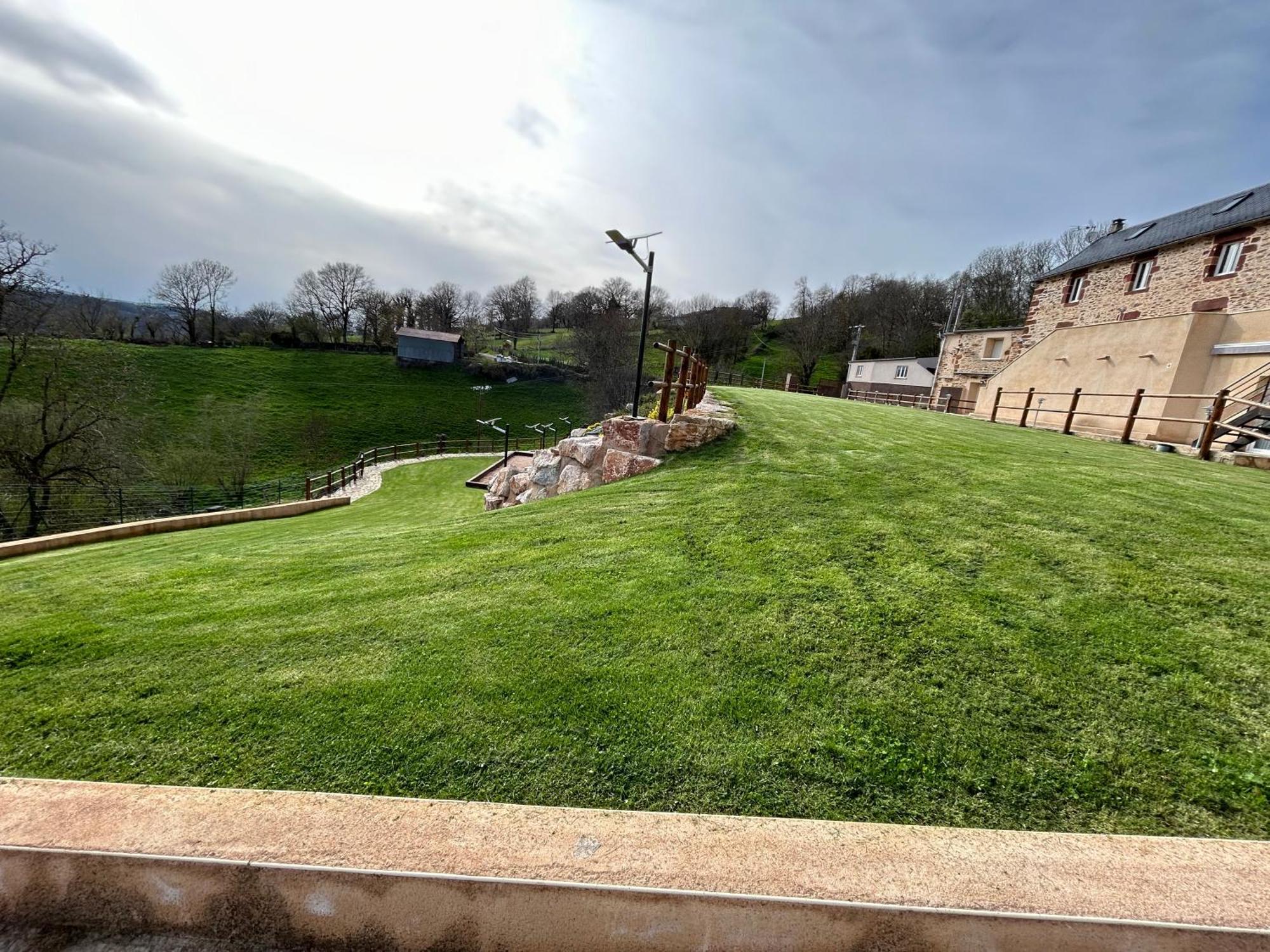 Le Domaine Du Bez Gite De Michel Piscine Sauna Hammam Spa Saint-Laurent-d'Olt Exterior photo